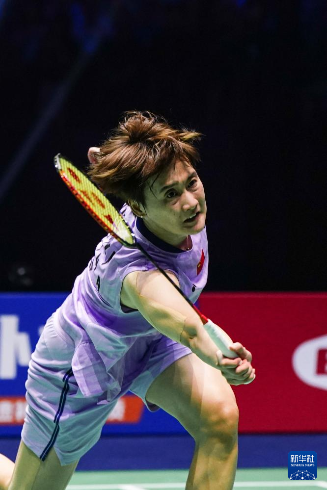 的锋线球员 的锋线球员