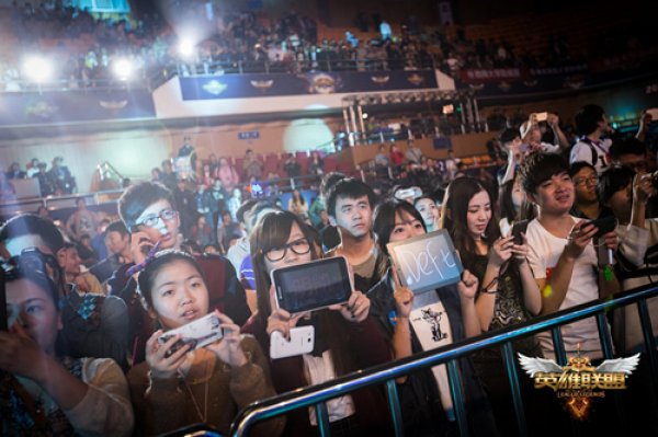 房换弹声 房换弹声